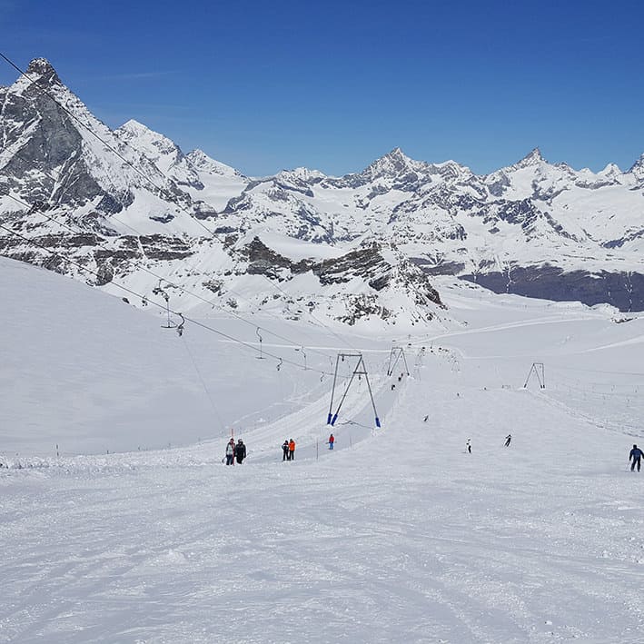 CERVINIA Lezioni Sci Estivo SKI-UNLIMITED Scuola Sci