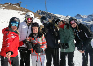 kids ski lesson champoluc