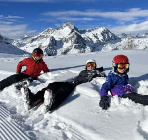kids ski lessons in cervinia
